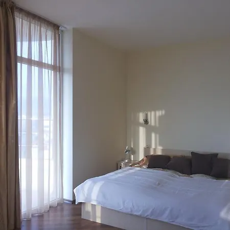 Apartament Semiramida Garden